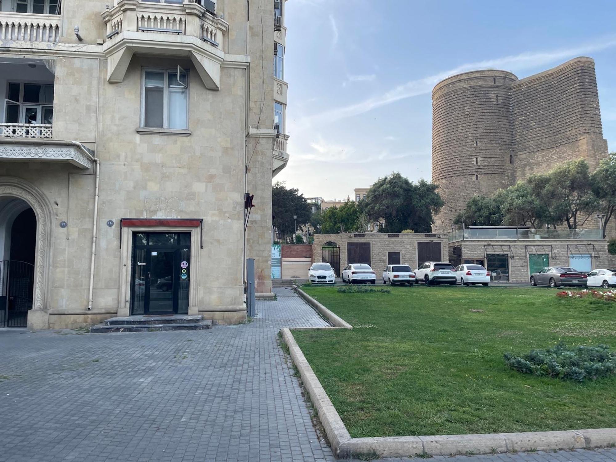 Ferragamo Apartment Баку Екстериор снимка